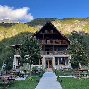 2* Penzion Alpinehouse